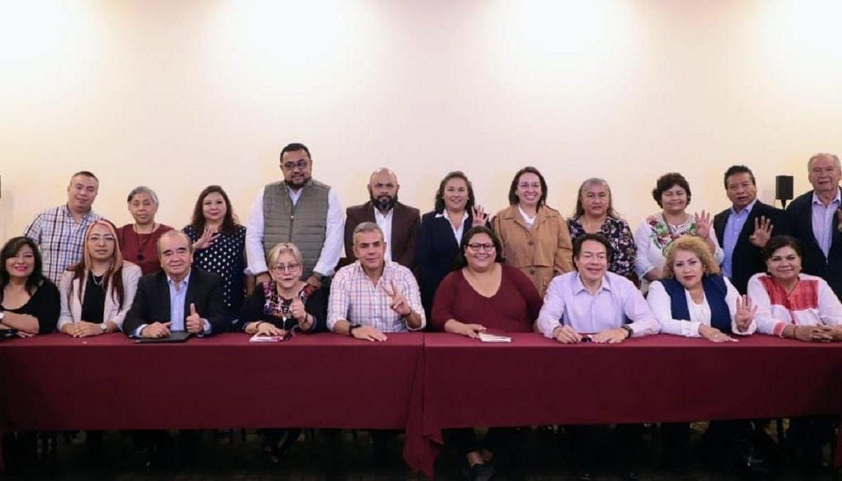Diputados, regidores y líderes de Morena respaldan al gobierno de Ecatepec