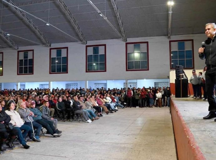 Alcalde de Ecatepec va por candidatura al Senado