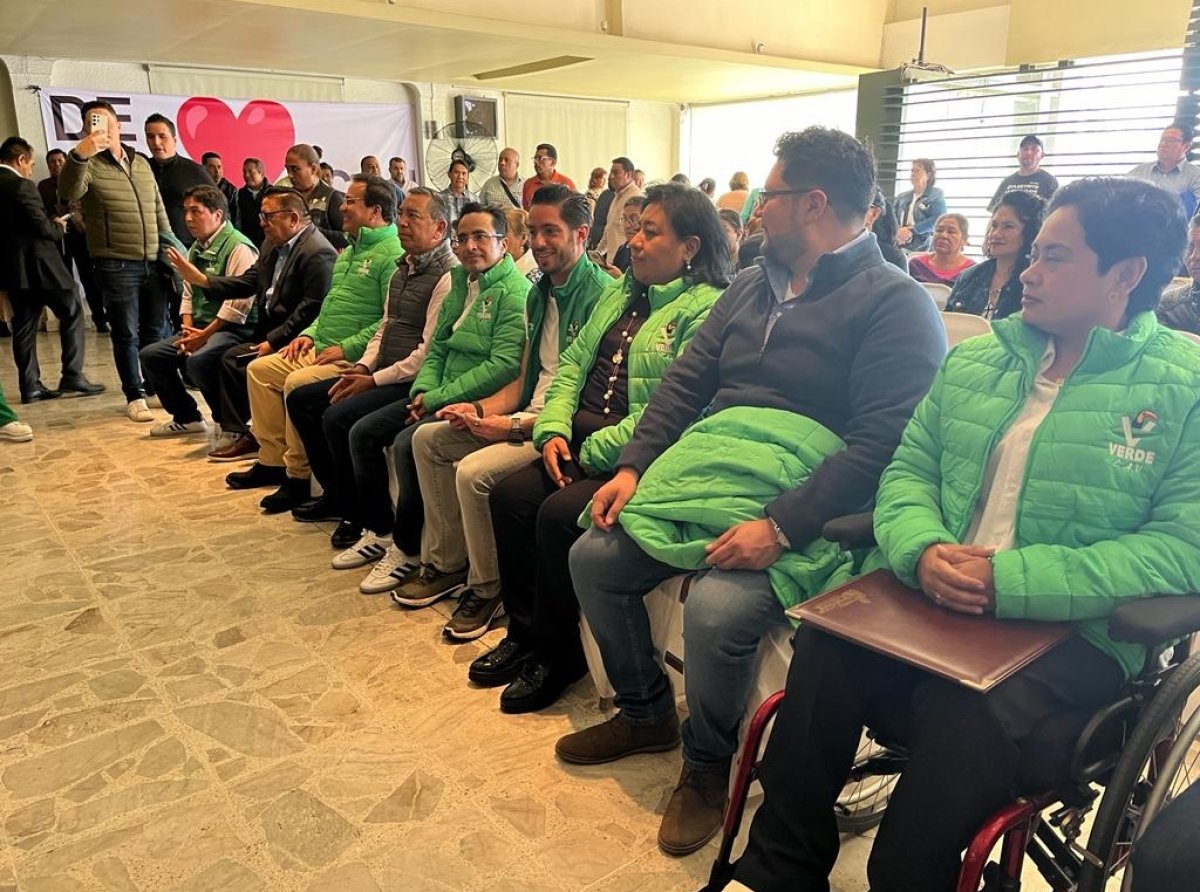 Ecatepec da un Giro Político: Figuras Clave del PRI Abrazan al Partido Verde