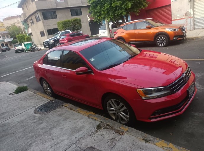 Recuperan vehículos robados en Tlalnepantla 