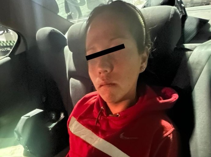 Mujer detenida por robo de cable de cobre de la CFE en Tecámac