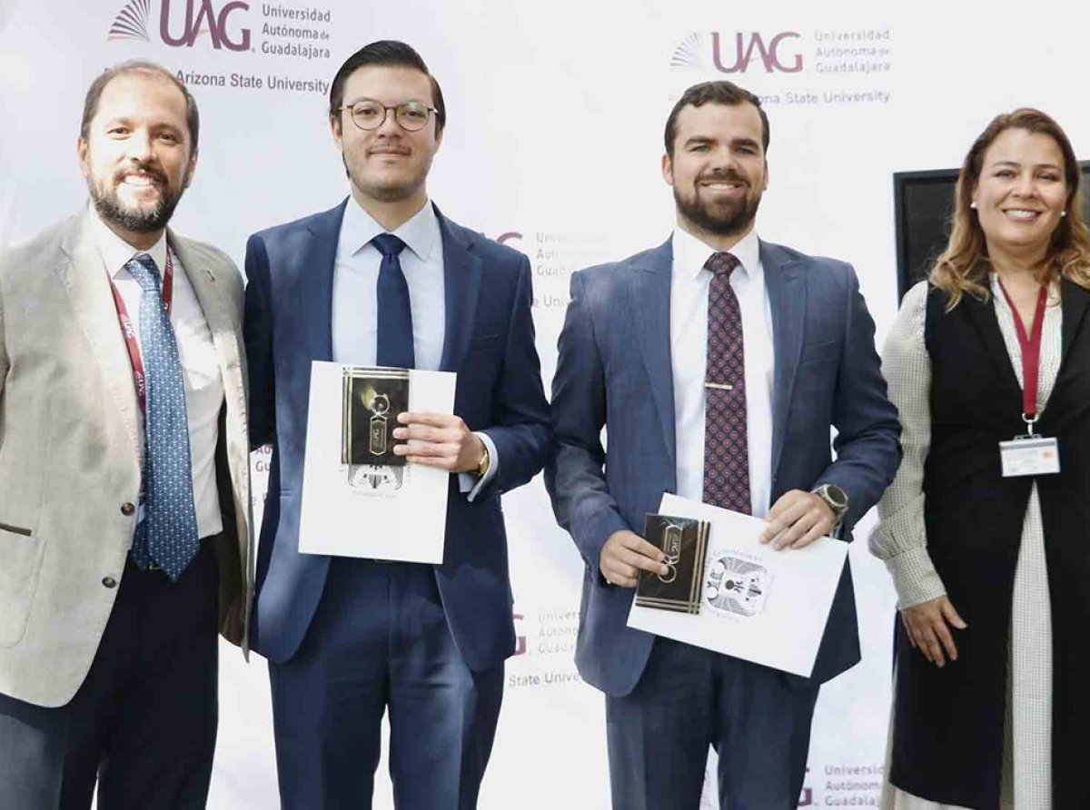 Abogados de La Barra Mexicana Imparten Conferencia a Estudiantes de Derecho en la UAG