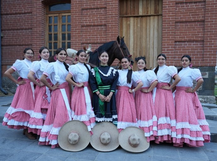 Las Andariegas de la UACh: Fuerza y Determinación en la Charrería