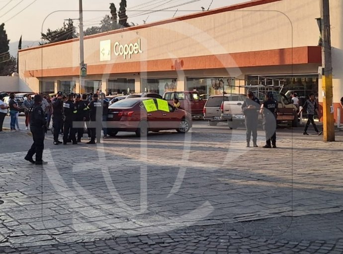 Desesperada Búsqueda: Familiares de Alondra Gretell Arroyo Protestan por su Desaparición en Otumba