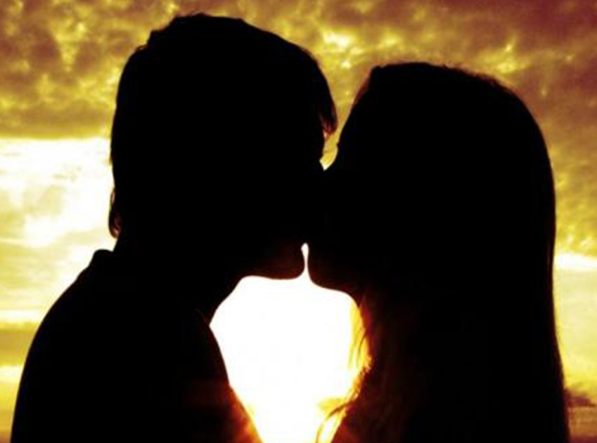 Beneficios y Significado Psicoevolutivo del Beso: Más que un Acto de Amor