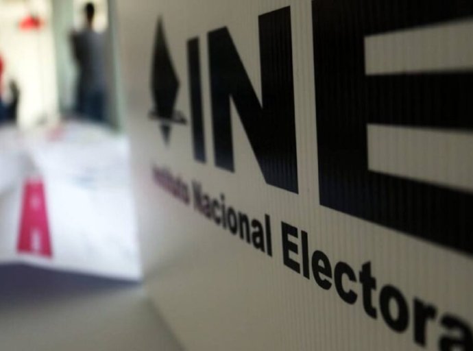 Funcionario del INE Asesinado Durante un Presunto Asalto en Axapusco