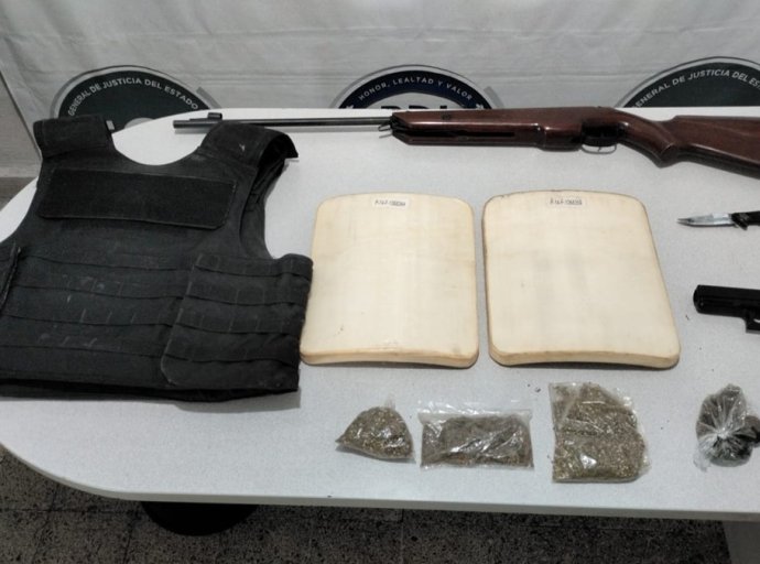 FGJEM y Policía Municipal de Nezahualcóyotl Realizan Cateo en Colonia Benito Juárez