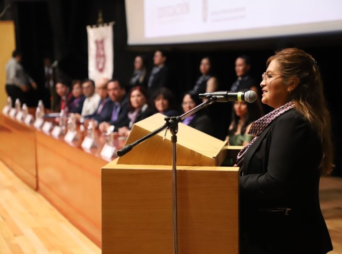 Autoridades de Tecámac y el IPN Celebran a Nuevos Técnicos en Aeronáutica