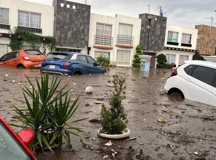 #VIDEO Emergencia en Chalco se Desborda el Río San Martín