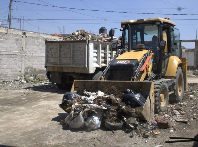 Acciones de Emergencia en Chimalhuacán tras Desbordamiento del Dren Chimalhuacán II