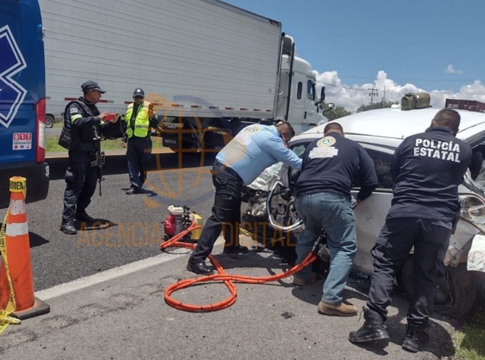 Accidente en la México-Tulancingo: Mujer Muere y Hombre Herido en Choque Entre Tida y Spark