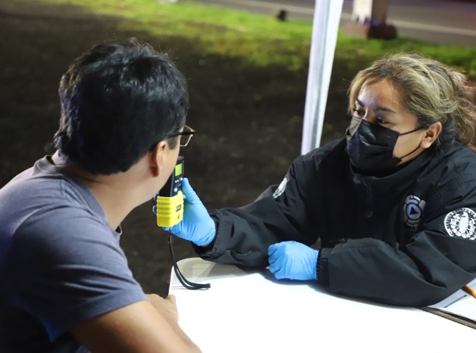 Operativo "Conduce sin Alcohol" en Tecámac: 17 Multas y 14 Vehículos Remitidos por Infracciones