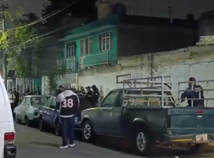 Hombre Asesina a Su Familia y Luego Intenta Quitar Su Vida