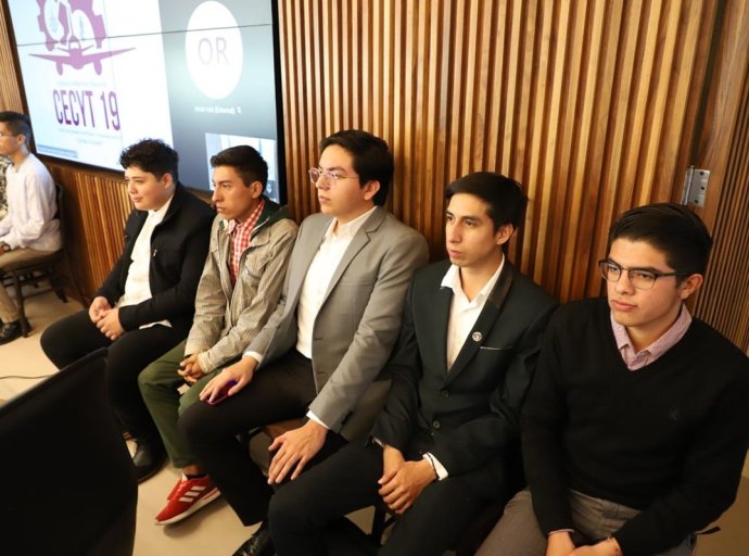 Jóvenes de Tecámac Presentan Iniciativas en la Sesión de Cabildo Juvenil 2024