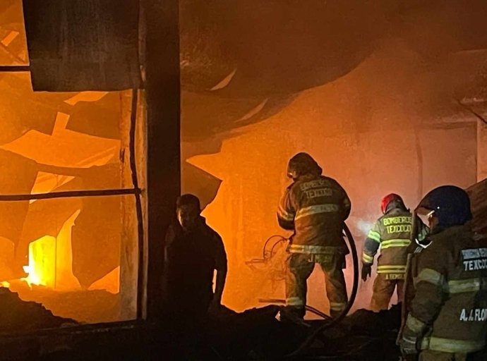 Bomberos de Texcoco Reciben Reconocimiento por Combate a Incendio en Calpulalpan