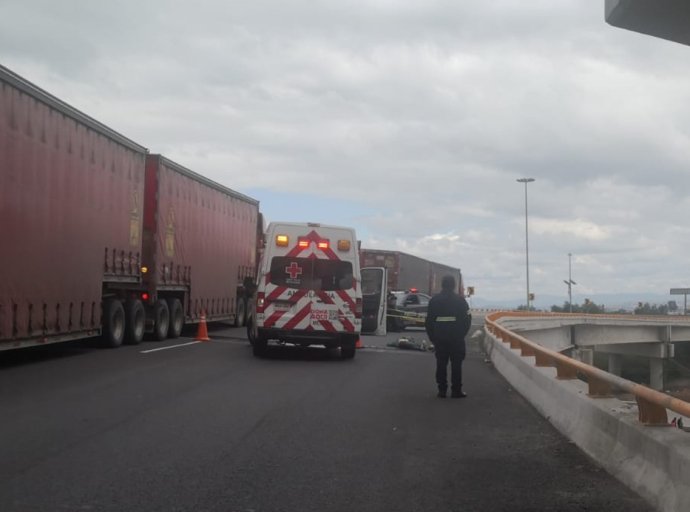 Tiroteo en kilómetro 21 del Circuito Mexiquense: un muerto y dos detenidos