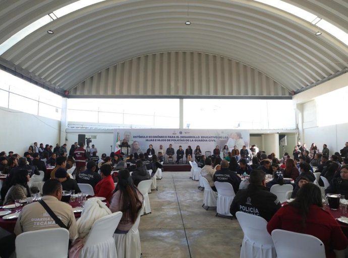 Asegura Tecámac el futuro educativo de hijos de policías