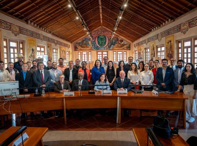 Unen fuerzas Chapingo e Illinois en proyectos sustentables