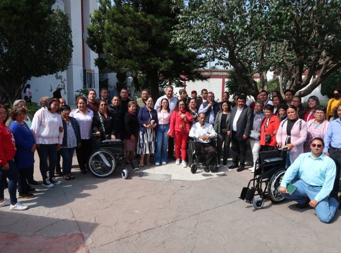 Impulsa DIF Texcoco autoempleo con exhibición de productos artesanales