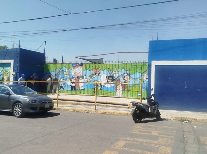 Resguardan a menor en escuela de Ecatepec tras conflicto familiar por custodia