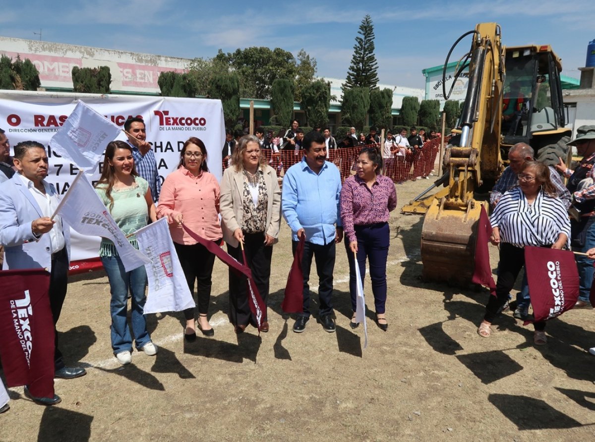 Cancha de fútbol y escrituración: El doble logro de Texcoco para sus jóvenes