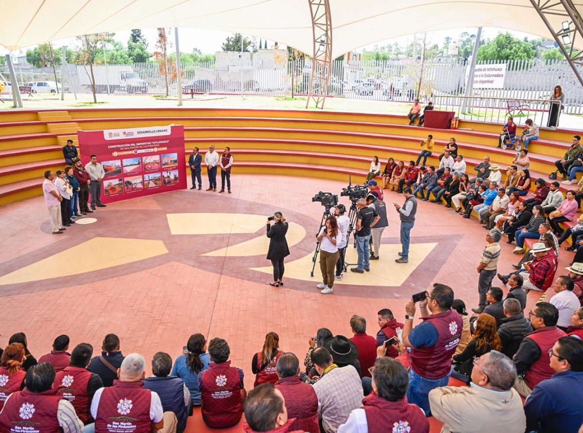 Inaugura Delfina Gómez Unidad Deportiva en San Martín de las Pirámides
