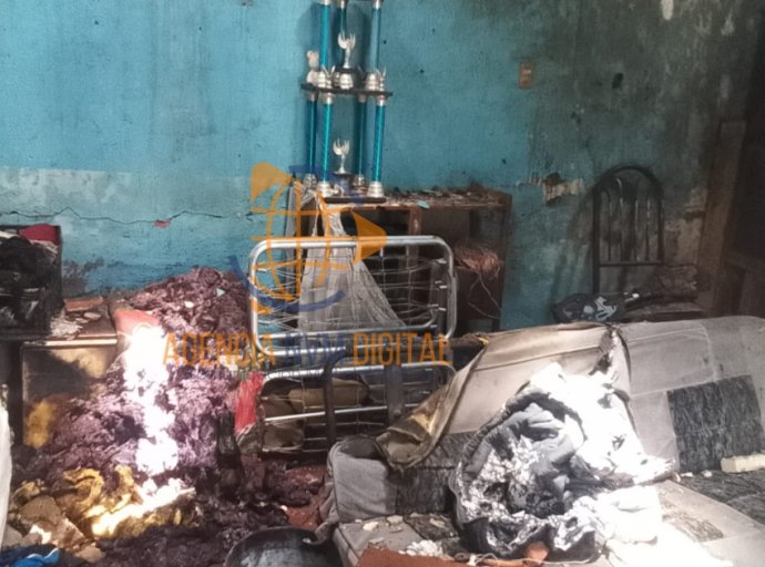 Reportan explosión por pirotecnia en Santa María Acolman