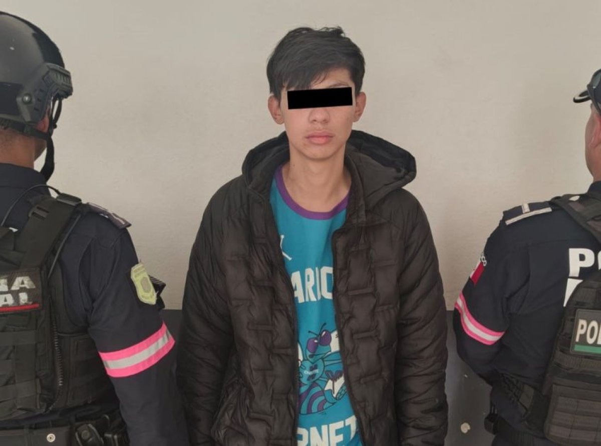 Detienen en Ecatepec a joven por robo con violencia