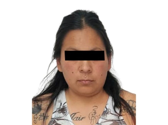 Detienen a mujer por presunta venta de drogas en Ecatepec